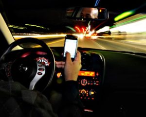 Look – No Hands! Hands-Free Driving Laws in Georgia and other states